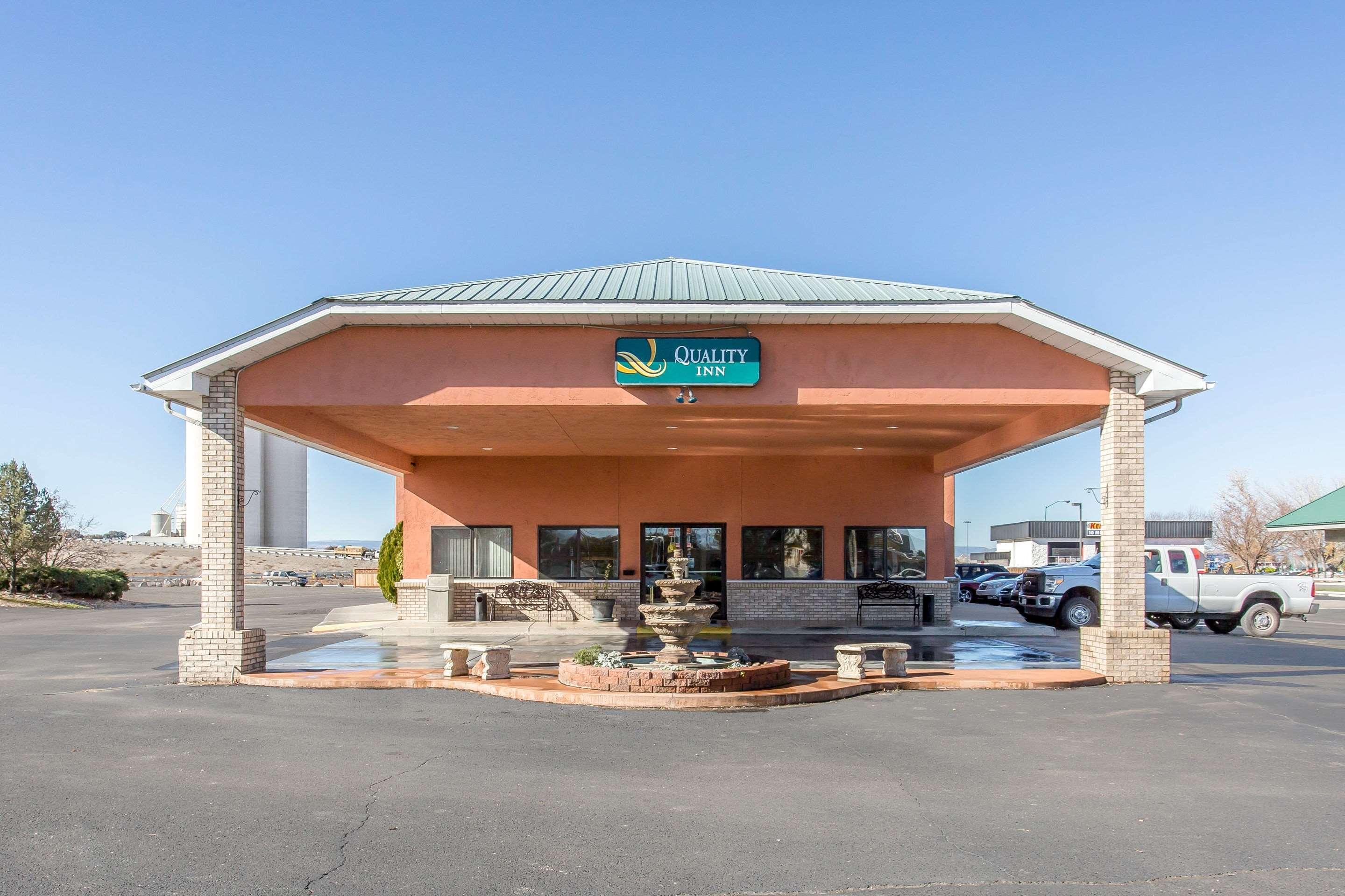 Quality Inn Delta Gateway To Rocky Mountains Ngoại thất bức ảnh