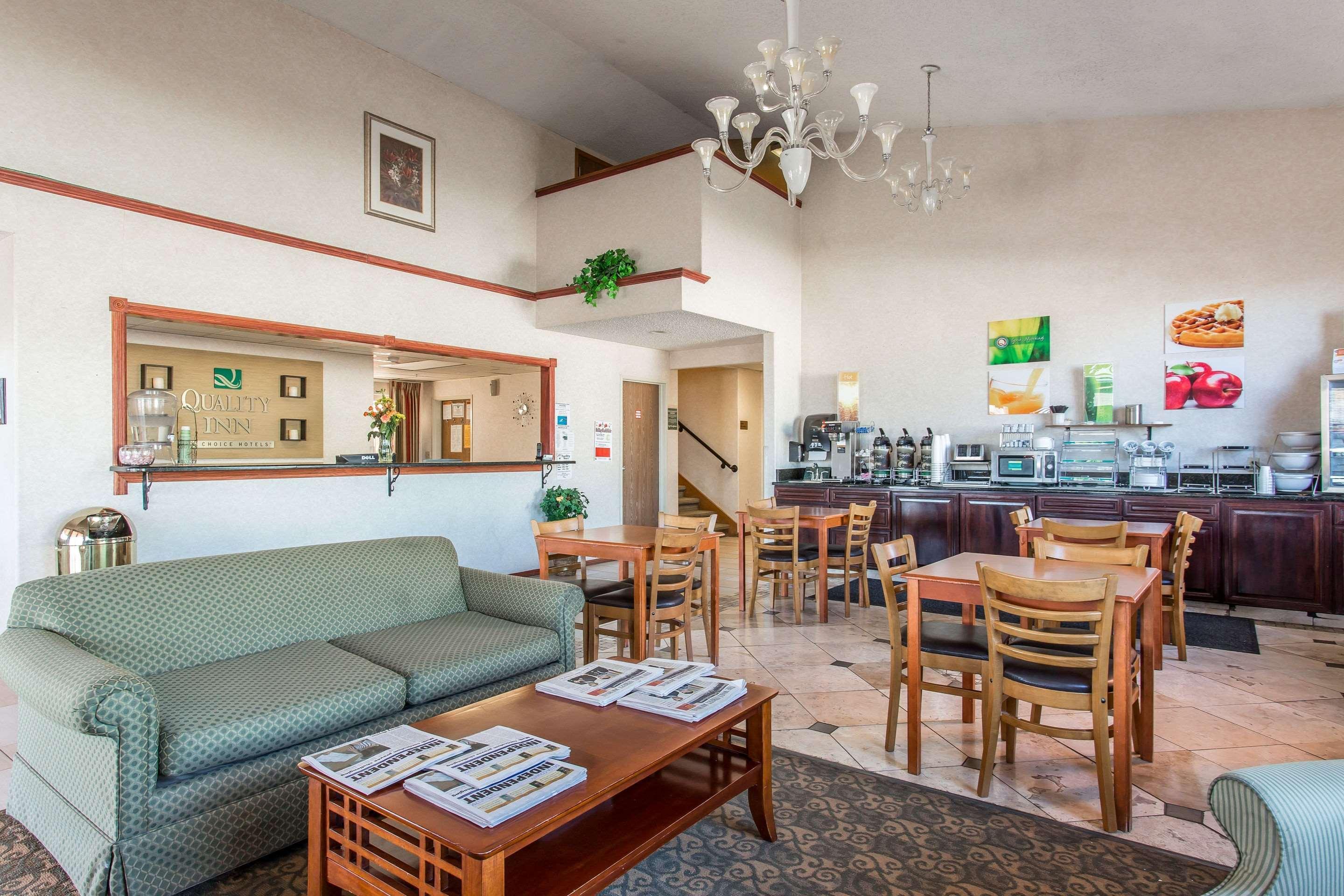 Quality Inn Delta Gateway To Rocky Mountains Ngoại thất bức ảnh