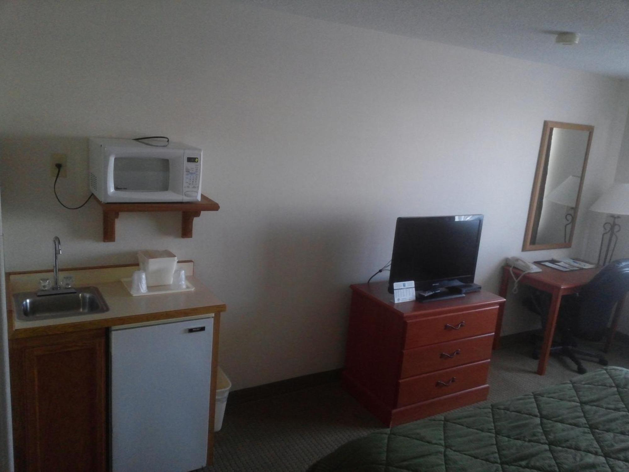 Quality Inn Delta Gateway To Rocky Mountains Phòng bức ảnh